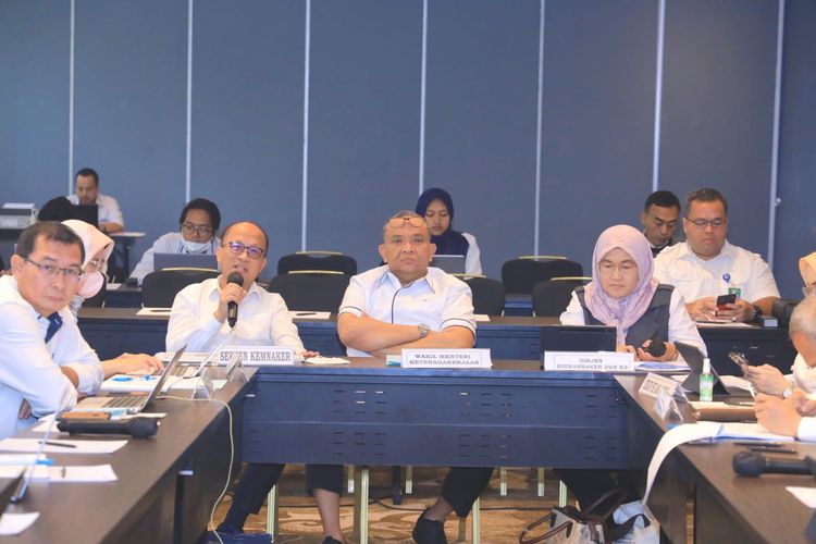 Kementerian Ketenagakerjaan (Kemenaker) memulai Rapat Panitia Antar-Kementerian/Lembaga terkait Rancangan Undang-Undang tentang Pelindungan Pekerja Rumah Tangga (RUU PPRT).