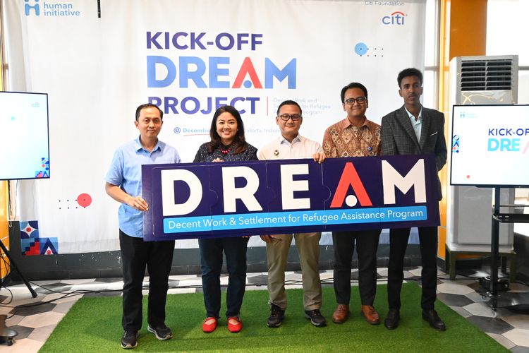 Human Initiative meluncurkan program Decent Work and Settlement for Refugee Assistance Program (DREAM) yang merupakan sebuah langkah kolaboratif dengan tujuan membantu mengatasi  permasalahan tunawisma di kalangan pengungsi.