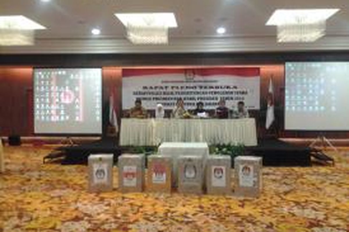 KPU DKI Jakarta melakukan pleno rekapitulasi pilpres di Hotel Borobudur, Jakarta, Sabtu (19/7/2014).