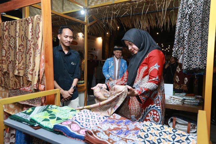 Banyuwangi Ethno Carnival Bangkitkan UMKM, Nilai Transaksi Capai Rp 1,22 Miliar