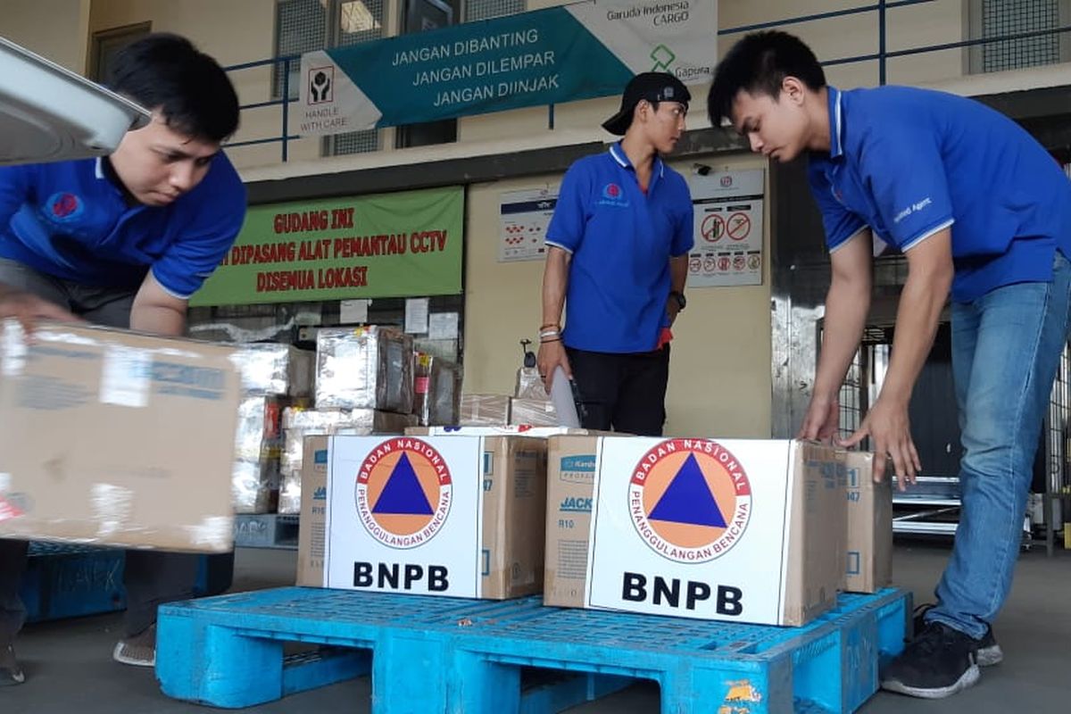 Ribuan masker yang akan dikirim ke China melalui Terminal Cargo Bandara Soekarno-Hatta, Rabu (29/1/2020)