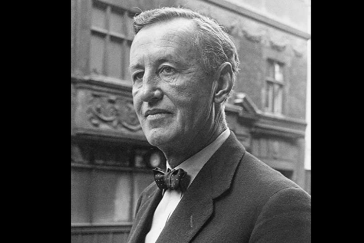 Ian Fleming adalah pengarang dan pencipta karakter James Bond.