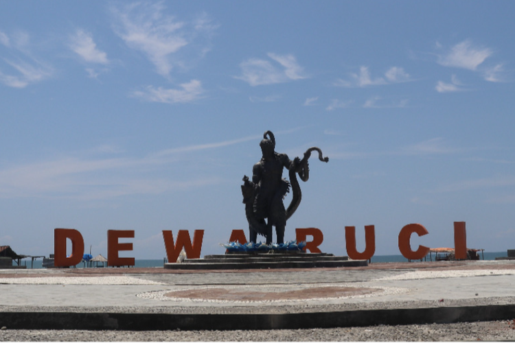 Pantai Dewaruci Jatimalang Purworejo, Foto dengan Patung 6 Meter