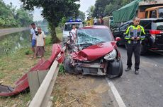 Gagal Menyalip, Mobil di Lumajang Tabrak Truk 