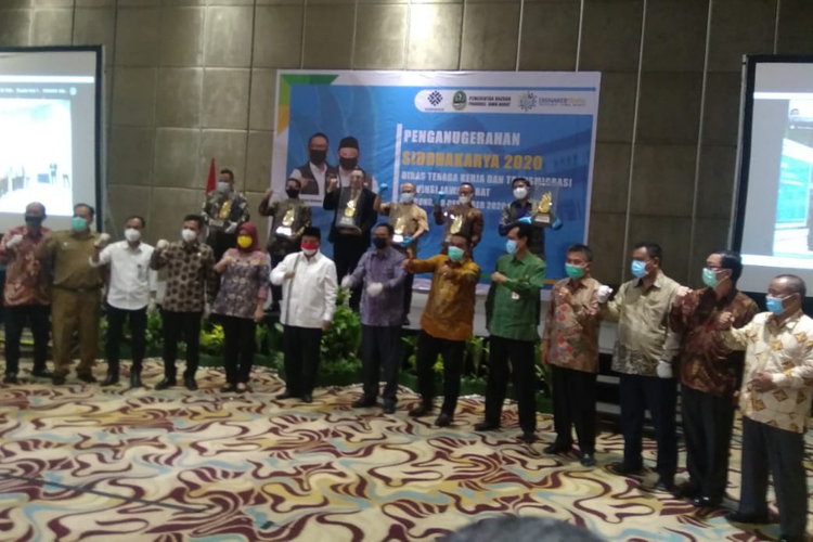  Acara penghargaan Siddhakarya 2020 yang diselenggarakan oleh Disnakertrans, Selasa (29/12/2020). 