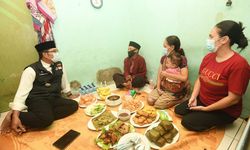 Buka Puasa di Rumah Warga, Ridwan Kamil Ajak Masyarakat Jabar Tingkatkan Ibadah Selama Ramadhan