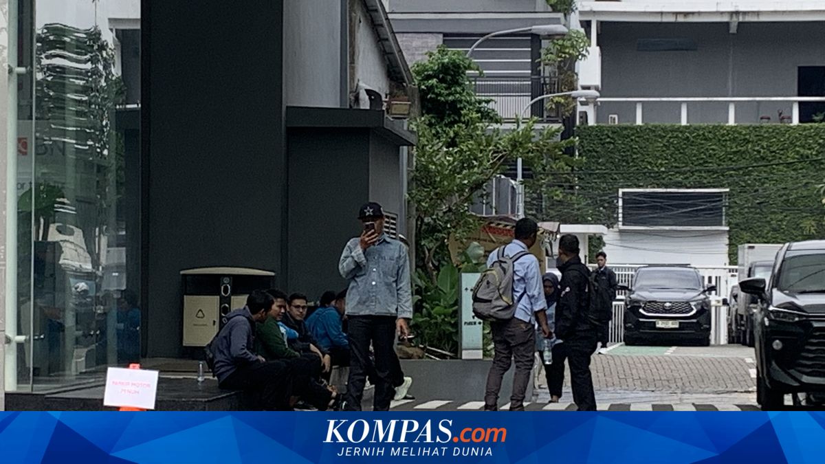 Pimpinan BGN Dicopot! Program Makan Bergizi Gratis Amburadul, Rakyat Geram!