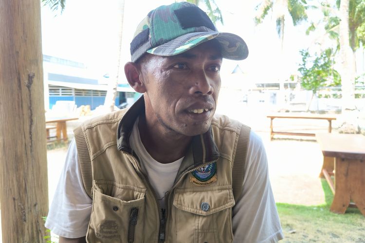 Kisah Darmansyah, dari Pemburu Telur Penyu Jadi Penjaga Laut Mapur Tanpa Upah