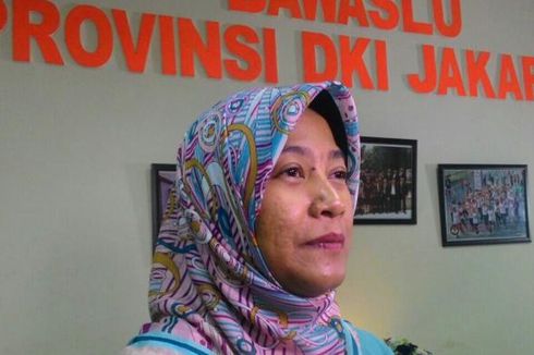 Panwaslu Hentikan Pembagian Kalender Ahok-Djarot Saat Pengajian