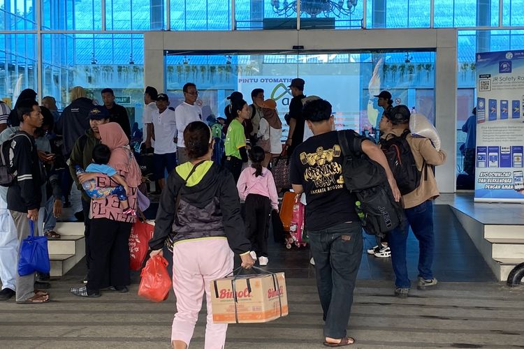 Ratusan Ribu Pemudik Masih Bertahan di Sumatera, Bakauheni Bersiap Hadapi Serbuan Balik