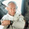 Debu Bulan yang Dikumpulkan Neil Armstrong Terjual Rp 7,2 Miliar