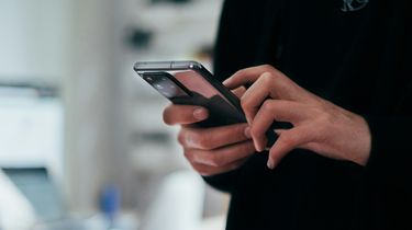 Lakukan Langkah-langkah Ini biar HP Awet Dipakai Lama