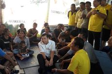 Temui dan Beri Bantuan ke Pengungsi, Setya Novanto Jalan Pelan-pelan
