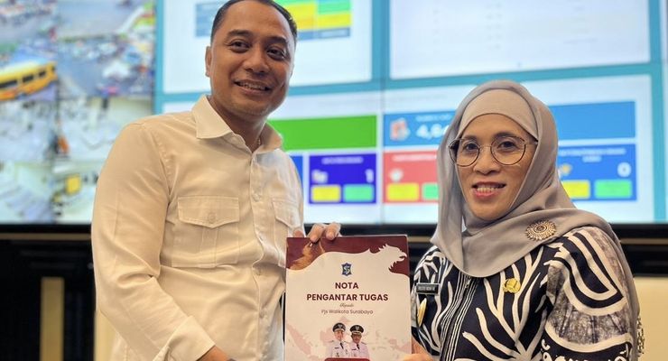 Pjs Wali Kota Surabaya Restu Novi Janji "Tak Mesra" dengan Eri Cahyadi