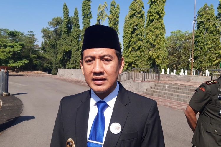 Bupati Sukoharjo Etik Suryani Kena OTT KPK, Wabup: Ya Mohon Doanya