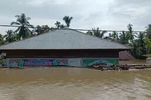 Banjir Rendam Puluhan Desa di Aceh Utara, Santri dan Ustaz Terjebak
