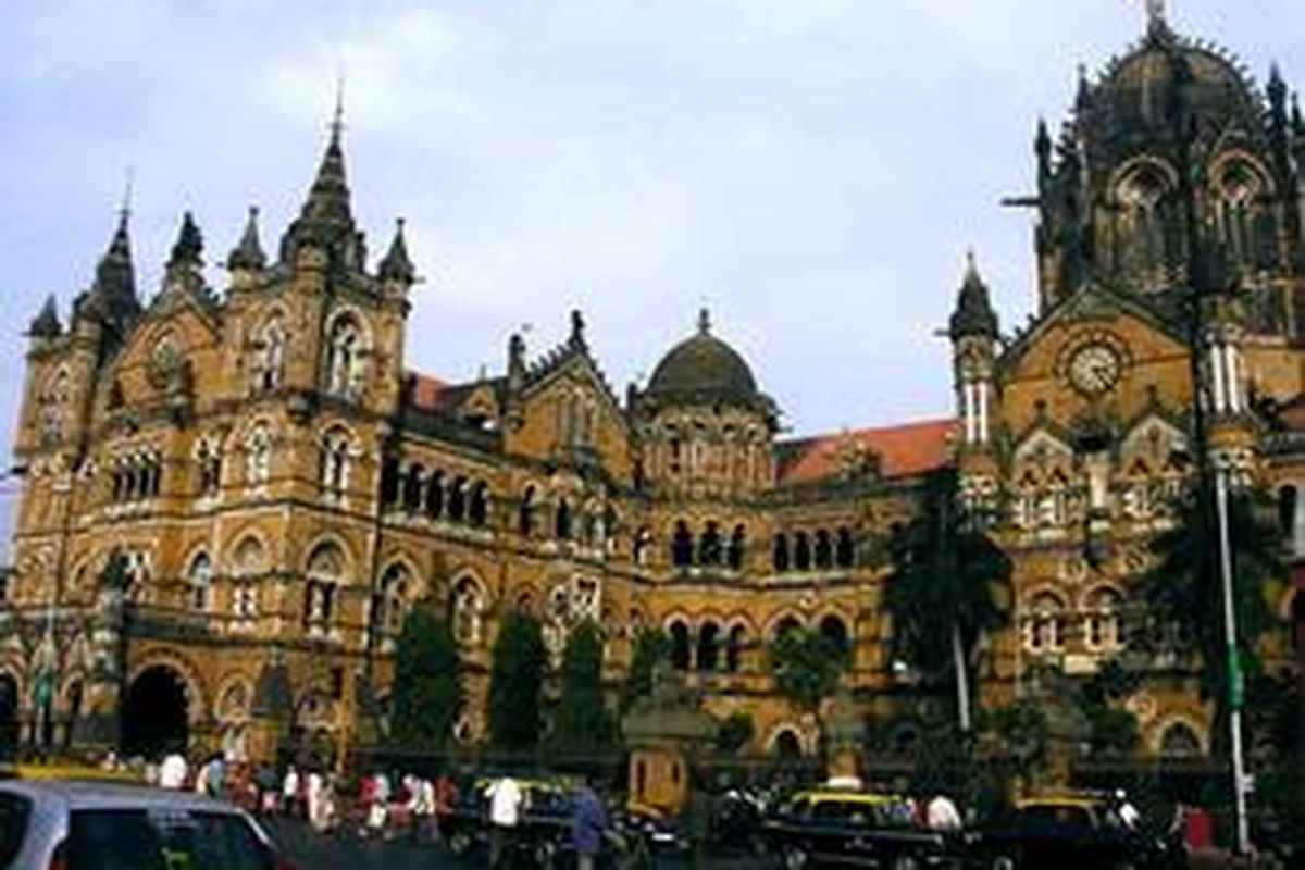 Stasiun kereta api Chhatrapati Shivaji Terminus.