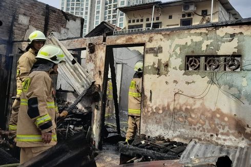 30 Rumah Kontrakan di Kebayoran Lama Terbakar, Diduga akibat Korsleting