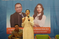 Raline Shah Bagikan Tips Pengembangan Diri ke Mahasiswa Baru UGM