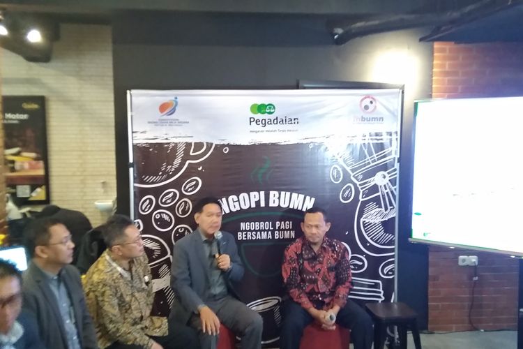 Direktur Utama Pegadaian Kuswiyoto dalam paparannya tentang kinerja perusahaan di Jakarta, Kamis (1/8/2019)