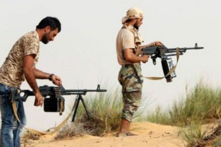 Milisi bersenjata Libya bisa melakukan jual beli senjata lewat media sosial.