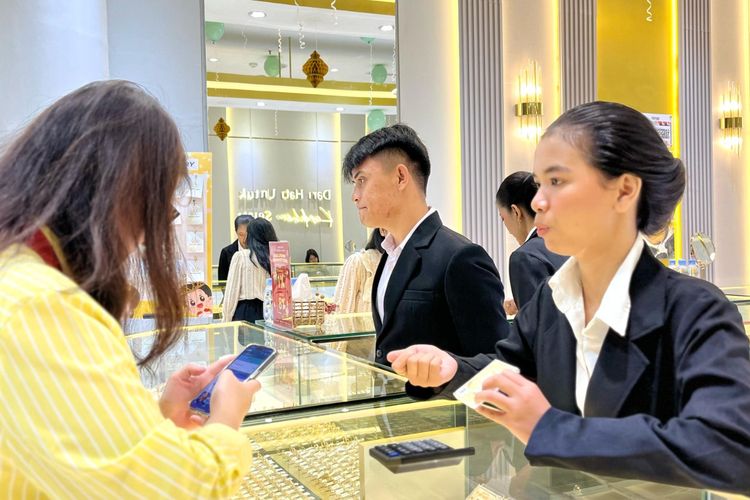 Harga Emas Melemah, Warga Justru Tahan Diri untuk Beli, Apa Alasannya?