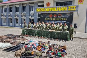Kogabwilhan III Sita Puluhan Senjata, Ganja Hingga Perlengkapan OPM