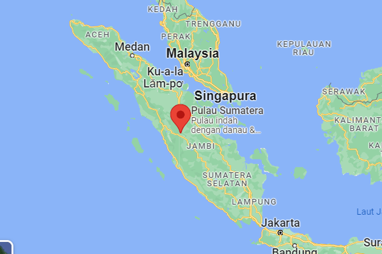 Ada 10 provinsi di Sumatera. Ada provinsi yang berbatasan dengan darat, lautan, maupun keduanya.  