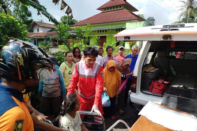 Rumah Mendadak Terbakar di Purwodadi, Ibu 63 Tahun Terjebak di Dalam Kamar
