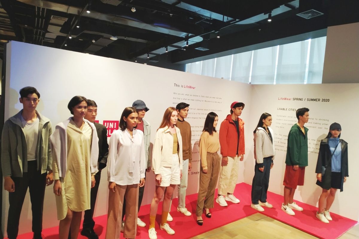 UNIQLO rilis koleksi Spring/Summer 2020, yang hadir dalam tiga kategori, yaitu Outdoors, Work & Craft, dan Art & Design, di Alila SCBD, Jakarta (21/1/2020).