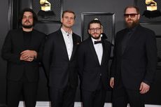 Lirik dan Chord Lagu Hey, Ma - Bon Iver