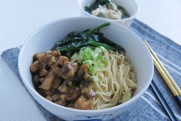 Sering-Ada-di-Mi-Ayam-dan-Bakso-Ketahui-3-Efek-Samping-Caisim-bagi-Tubuh