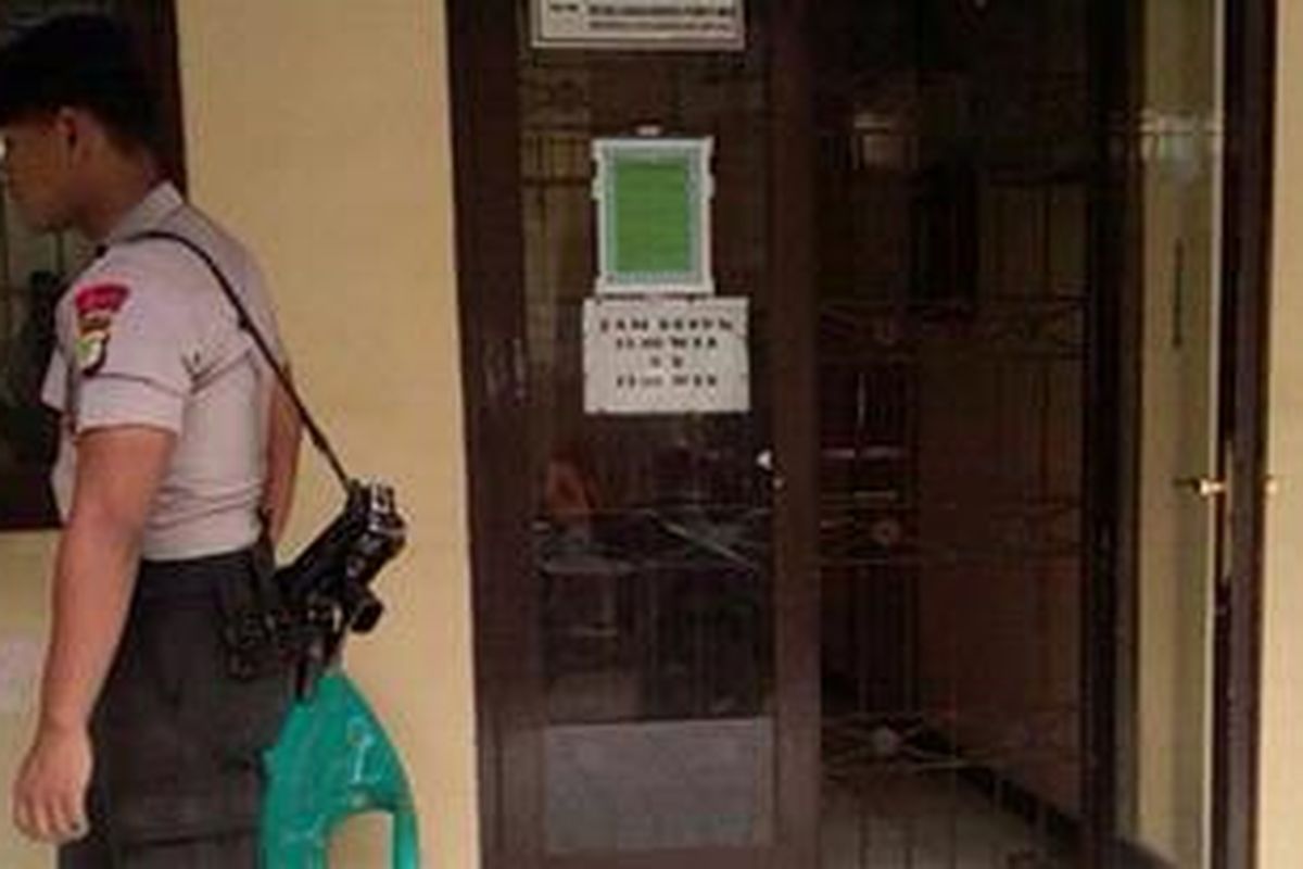 Suasana terakhir ruang rawat tahanan Tembesu Rumah Sakit Polri, Bhayangkara, Jakarta Timur, Senin (5/3/2012), tempat dimana John Kei dirawat.