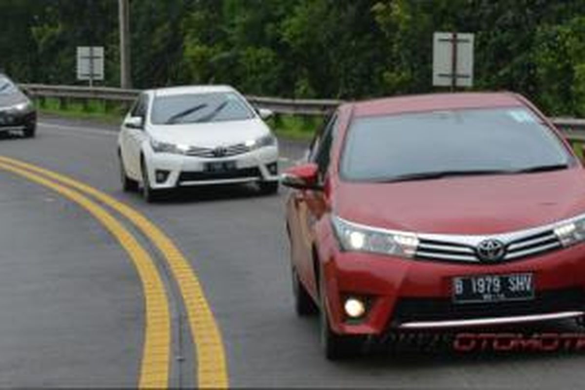 Tes All-New Corolla Altis dari Jakarta -Bandung- Jakarta lewat jalan tol Cipularang