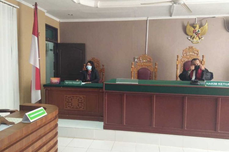Pengadilan Negeri Lhokseumawe menyidangkan permohonan suntik mati (euthanasia) seorang nelayan, Nazaruddin Razali (59) asal Desa Pusong, Kecamatan Banda Sakti, Kota Lhokseumawe, Kamis (13/1/2022).