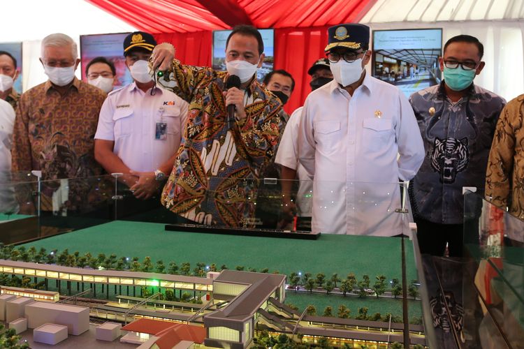 Menteri Perhubungan (Menhub) Budi Karya Sumadi dalam Pencanangan Perluasan Stasiun Tigaraksa dan Flyover Tenjo, Sabtu (15/10/2022)