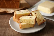 3 Cara Menguji Kematangan Butter Cake