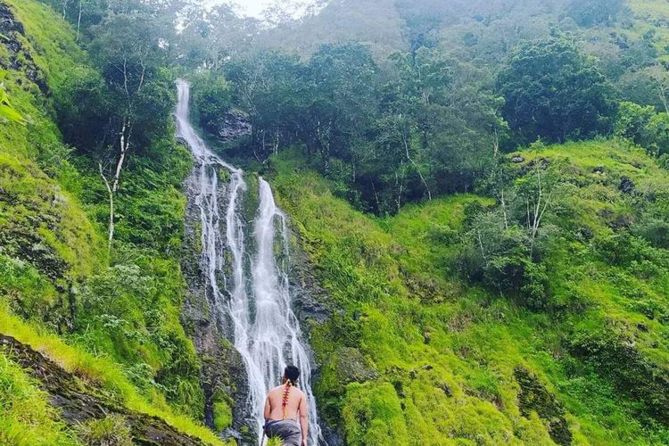 Keunikan Air Terjun Cunca Wek, Desa Ulu Wae, Kec. Lambaleda Timur, Kab. Manggarai Timur, NTT, Selasa, (5/4/2022).