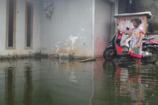 Wali Kota Jaktim Datang Setelah Warga Duren Sawit Terendam Air Selama 2 Minggu