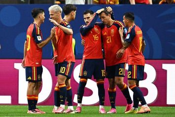 10 Pemain Terbaik Spanyol Sepanjang Masa
