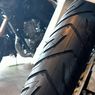 Apa Akibatnya Kalau Ban Motor Kempis Tetap Dipaksa Jalan