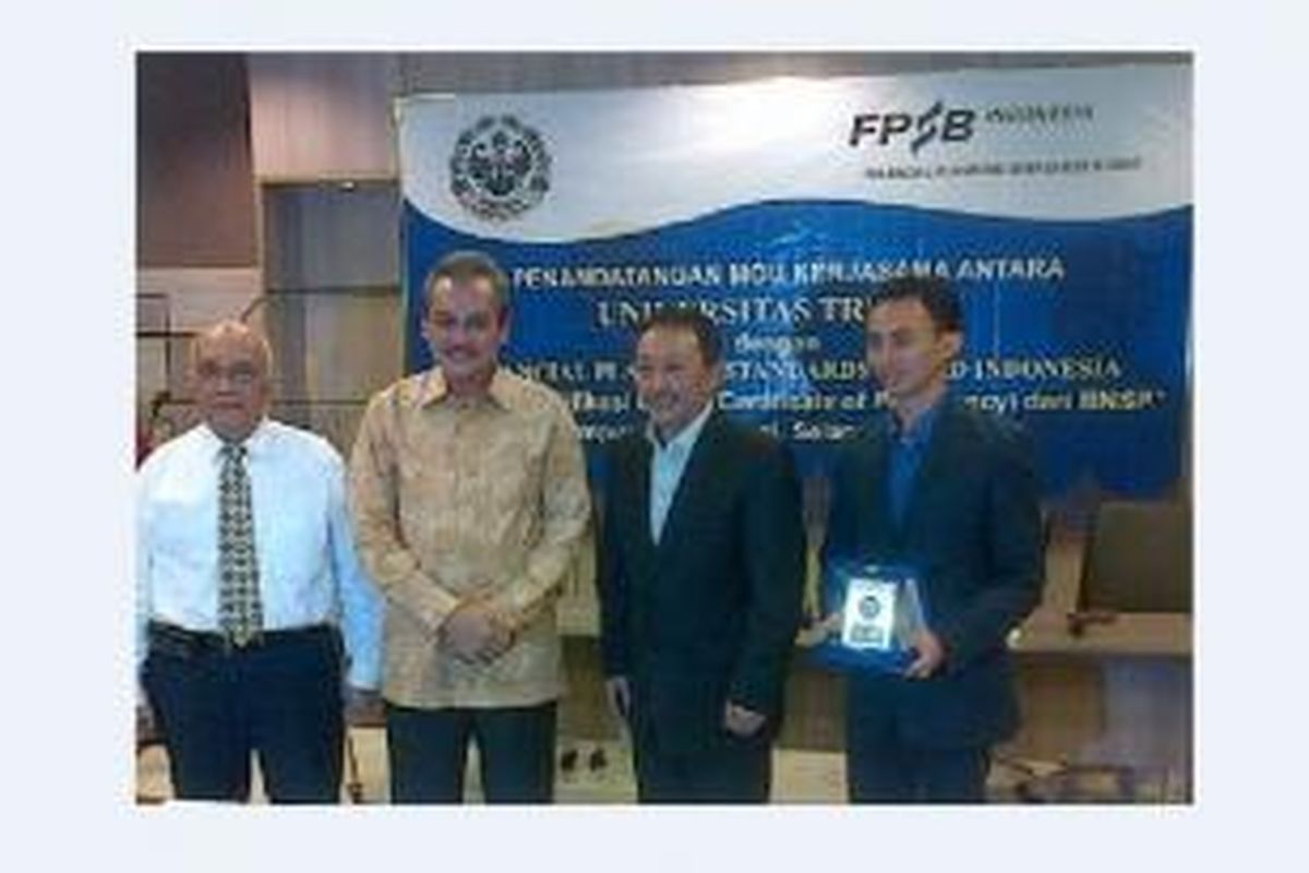 Penandatanganan kerjasama tersebut dilakukan oleh Dr. Subiakto Tjakrawerdaja selaku Rektor Universitas Trilogi dengan pihak FPSB Indonesia yang dihadiri langsung oleh Tri Djoko Santoso, CFP, selaku Ketua FPSB Indonesia.