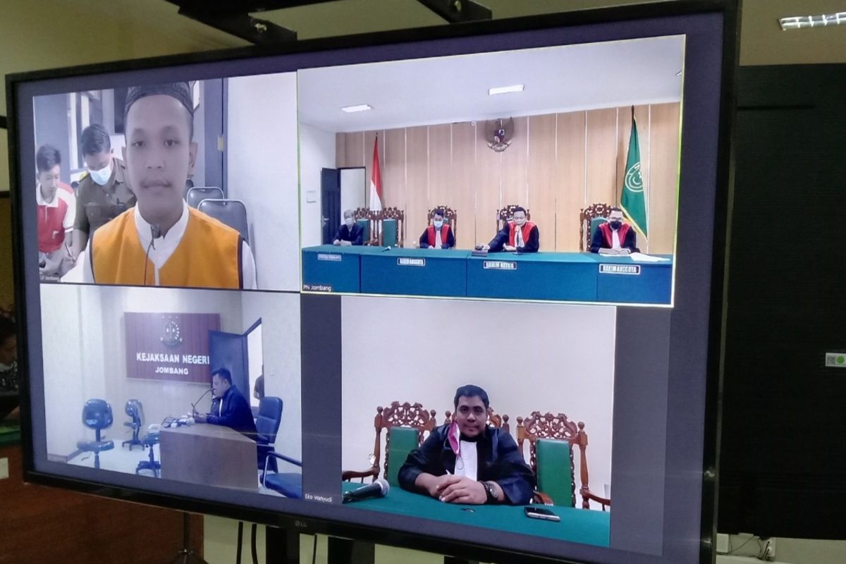 SIdang kasus kecelakaan kendaraan Vanessa Angel digelar di Pengadilan Negeri Jombang, Jawa Timur, Kamis (10/3/2022).