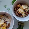 6 Cara Sajikan Granola untuk Sarapan dan Camilan