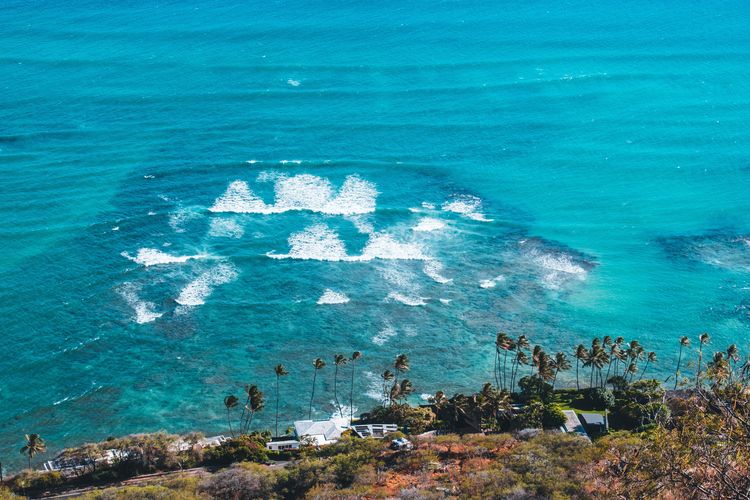 Pemandangan dari Diamond Head di Honolulu, Hawaii