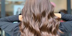 Bingung Pilih Warna Cat Rambut Ideal? Simak Tips Berikut dari MOIR Salon agar Tetap Percaya Diri 