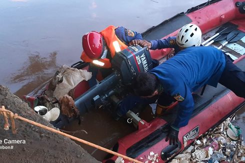 Jasad Pemuda yang Terseret Arus Kali Ciliwung Ditemukan