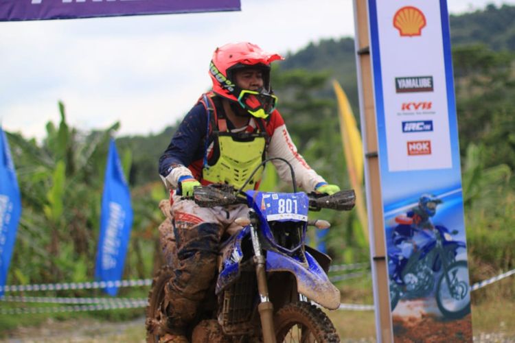 Yamaha Indonesia menggelar kompetisi enduro atau balap ketahanan off road Yamaha yaitu Shell bLU cRU Yamaha Enduro Challenge, pada 1-2 Oktober 2022 di Hambalang Jungle Land, Sentul, Bogor.