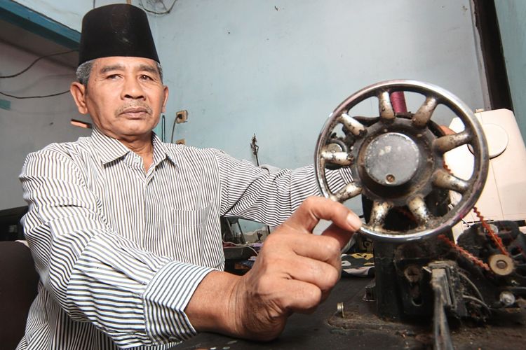 34 Tahun Jadi Penjahit, Nur Chusnan Kini Dipercaya Jadi Kepala Desa Lebo Sidoarjo