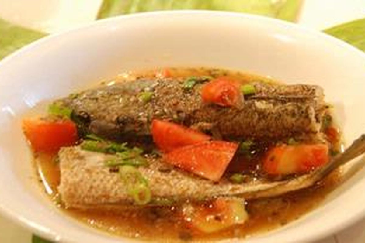 Gabus Pucung di Asia Restaurant, Hotel Ritz-Carlton Jakarta